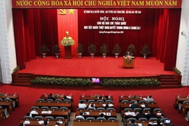 Hội nghị cán bộ báo chí triển khai Nghị quyết TW 4