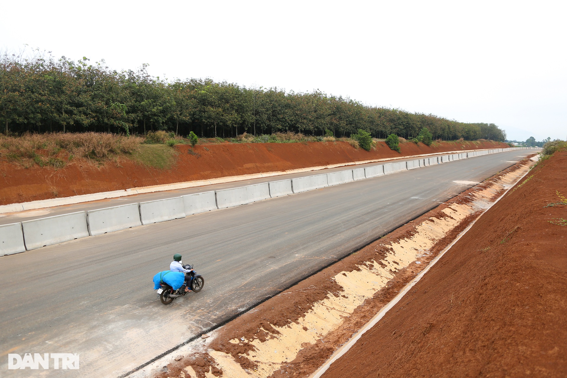 Diện mạo cao tốc nghìn tỷ nối TPHCM - Phan Thiết với 2 giờ lái xe - 10 Diện mạo cao tốc nghìn tỷ nối TPHCM - Phan Thiết với 2 giờ lái xe - 10
