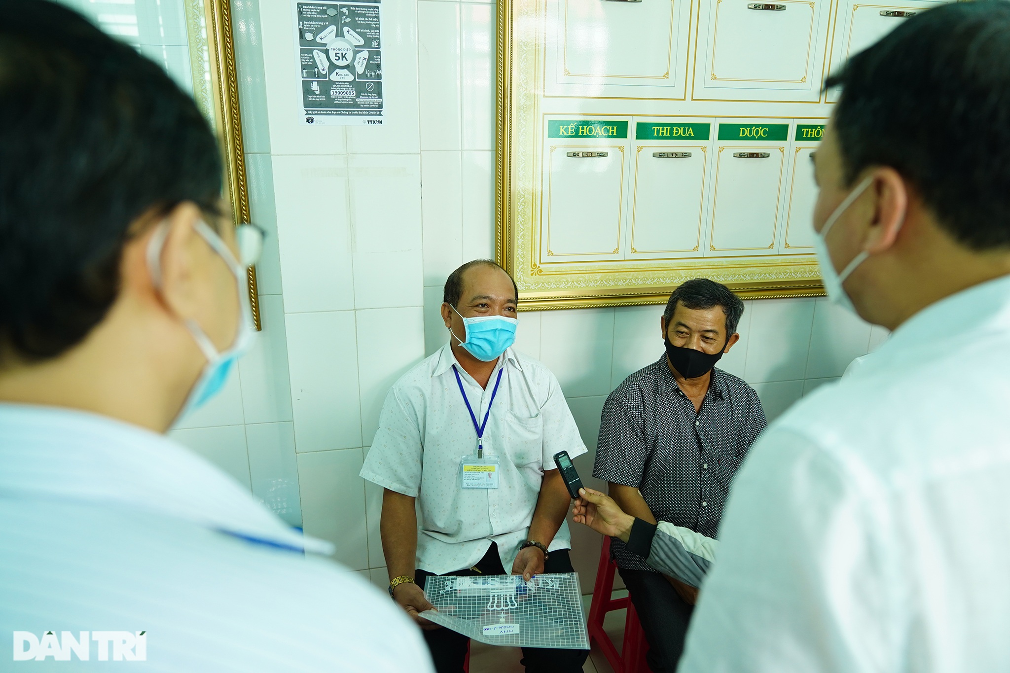 Tình nguyện viên: Không ra tuyến đầu thì góp công thử nghiệm vắc xin - 5 Tình nguyện viên: Không ra tuyến đầu thì góp công thử nghiệm vắc xin - 5