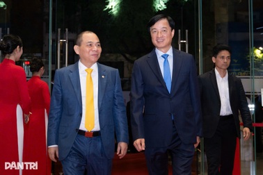 Tường thuật trực tiếp lễ trao giải VinFuture 2025