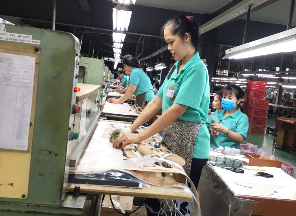 Thực hư thông tin công ty giày da có hàng ngàn lao động ở TPHCM phá sản - 3 Thực hư thông tin công ty giày da có hàng ngàn lao động ở TPHCM phá sản - 3