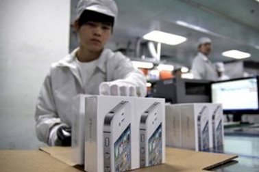 Cậu bé 15 tuổi và 3 công nhân chết tại nhà máy lắp ráp iPhone