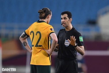 Truyền thông Australia cảm ơn trọng tài không thổi phạt đền cho Việt Nam