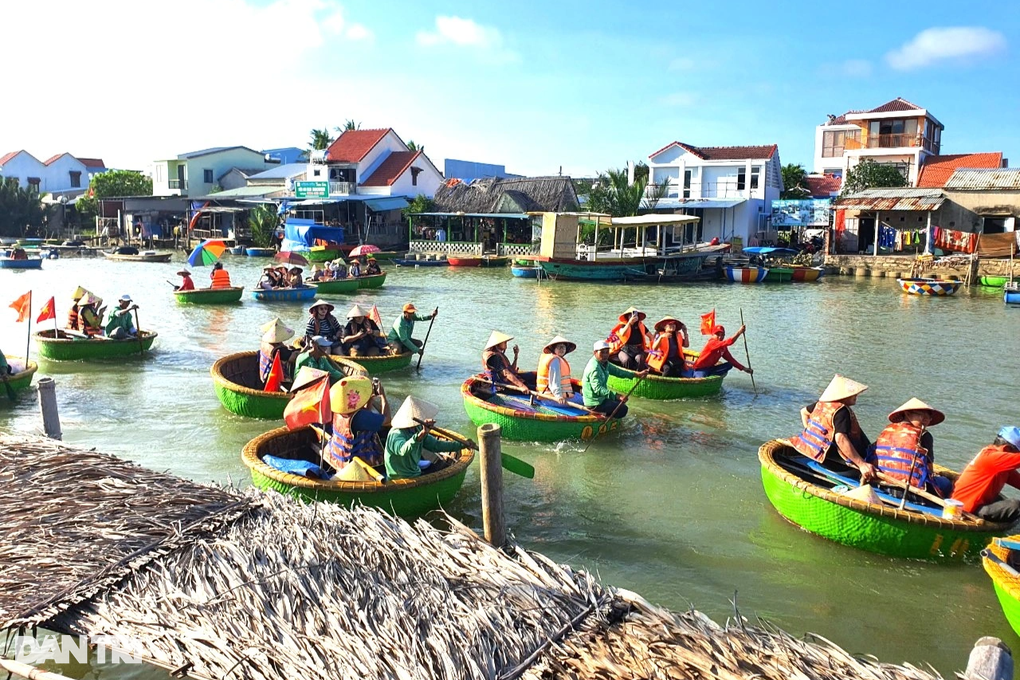 Cải thiện cảnh bát nháo tại điểm du lịch rừng dừa Bảy Mẫu - 2 Cải thiện cảnh bát nháo tại điểm du lịch rừng dừa Bảy Mẫu - 2