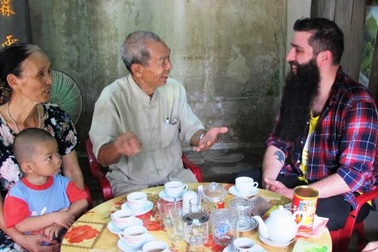 Đạo diễn phim Kong thăm nhà “Tộc trưởng thổ dân”