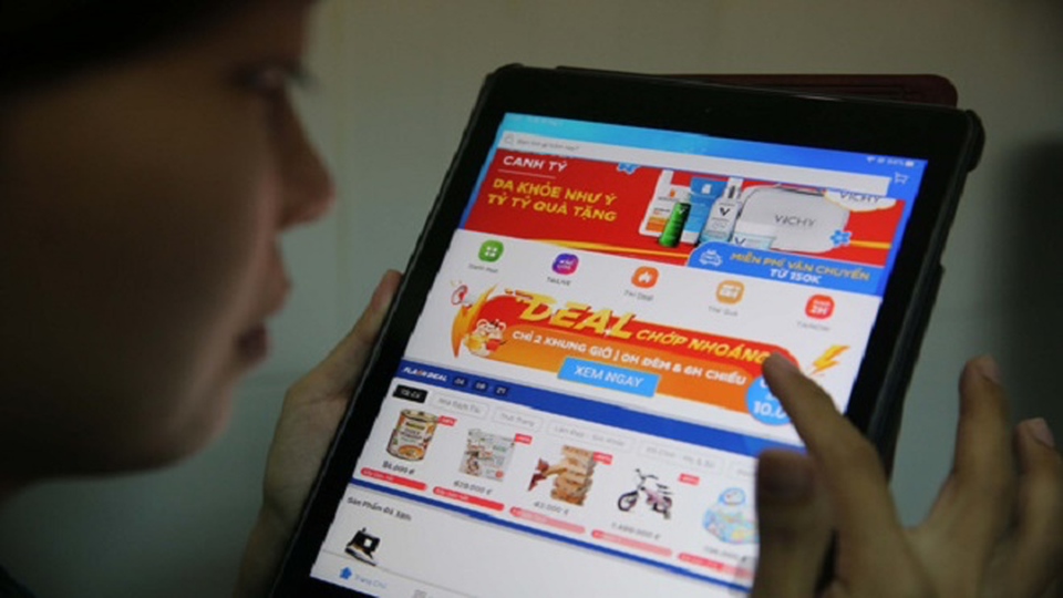 Khó khăn vì Covid-19, người Việt vẫn mạnh tay mua sắm online dịp cuối năm - 2 Khó khăn vì Covid-19, người Việt vẫn mạnh tay mua sắm online dịp cuối năm - 2