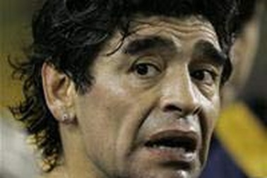 Maradona là kẻ vụ lợi