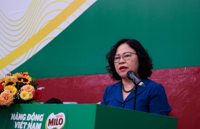 Thứ trưởng Ngô Thị Minh kêu gọi các cấp quản lý, thầy cô giáo, phụ huynh học sinh cùng chung tay bảo vệ sức khỏe thể chất và tinh thần cho trẻ em, học sinh.
