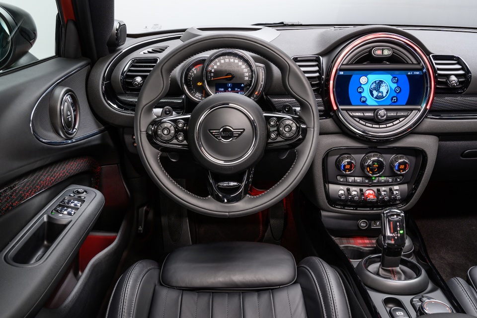 Mini Clubman 2020 sắp về Việt Nam, cạnh tranh Mercedes-Benz GLA - 3 Mini Clubman 2020 sắp về Việt Nam, cạnh tranh Mercedes-Benz GLA - 3