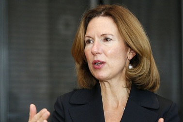 Trung Quốc triệu tập đại sứ Anh vì bài viết bênh vực hãng tin BBC