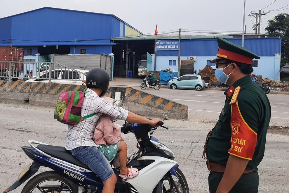 Nhiều người tới Đồng Nai phải quay đầu xe vì thiếu giấy xét nghiệm Covid-19 - 3 Nhiều người tới Đồng Nai phải quay đầu xe vì thiếu giấy xét nghiệm Covid-19 - 3