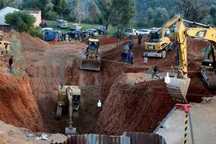 Nghẹt thở chiến dịch giải cứu bé trai 5 tuổi rơi xuống giếng sâu hơn 30 m