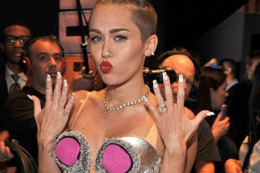 Miley Cyrus làm tất cả vì muốn được nổi tiếng!
