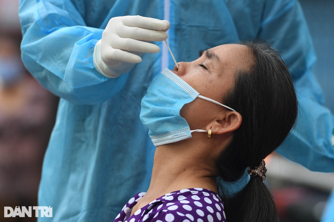 Hà Nội xét nghiệm 9.000 cư dân phường Văn Miếu liên quan F0 trong cộng đồng - 16 Hà Nội xét nghiệm 9.000 cư dân phường Văn Miếu liên quan F0 trong cộng đồng - 16