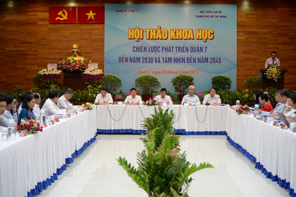 TPHCM: Thế mạnh sông nước của quận 7 cần được khai phá - 5 TPHCM: Thế mạnh sông nước của quận 7 cần được khai phá - 5