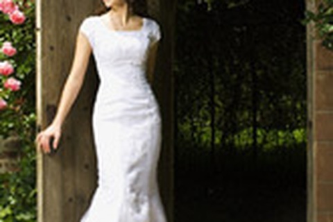 Bí quyết chọn áo cưới