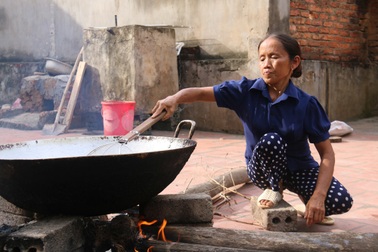 Quá khứ cơ cực và bước ngoặt thay đổi cuộc đời bà Tân VLog