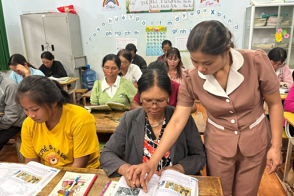 Thoát ma men nhờ… vợ dụ dỗ đi học lúc nửa đêm - 3