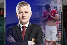 Man Utd thua liểng xiểng: Nhìn đâu cũng ra "bệnh"…