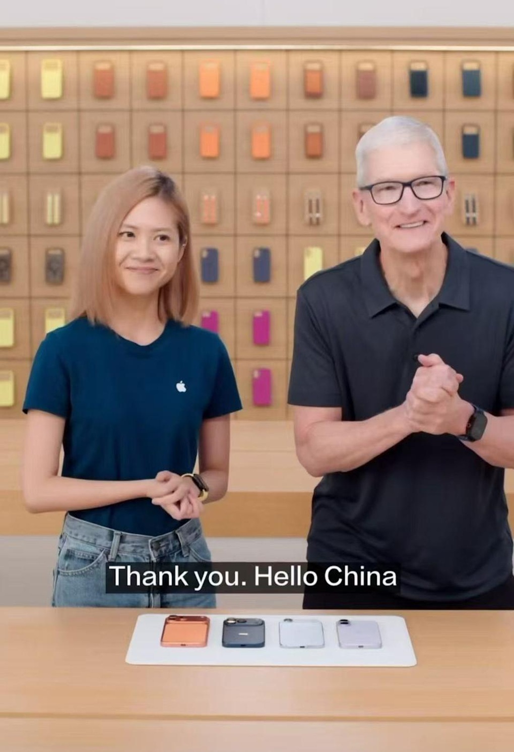 CEO Tim Cook bất ngờ tham gia livestream bán iPhone Air tại Trung Quốc - 1 CEO Tim Cook bất ngờ tham gia livestream bán iPhone Air tại Trung Quốc - 1