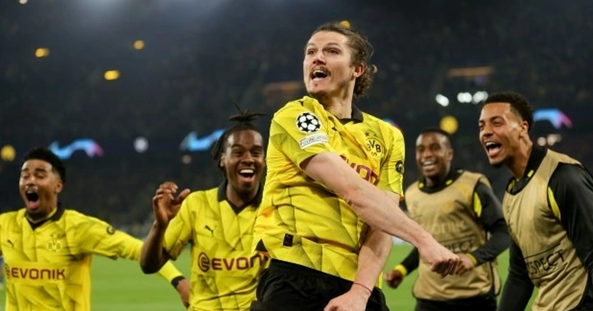 Julian Brandt mở tỷ số cho Dortmund ở phút 34 của trận đấu (Ảnh: Getty).