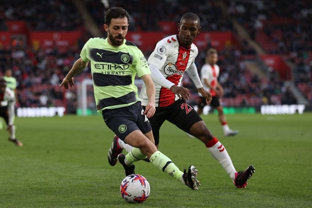 Haaland thăng hoa, Man City tăng áp lực cho Arsenal - 1 Haaland thăng hoa, Man City tăng áp lực cho Arsenal - 1