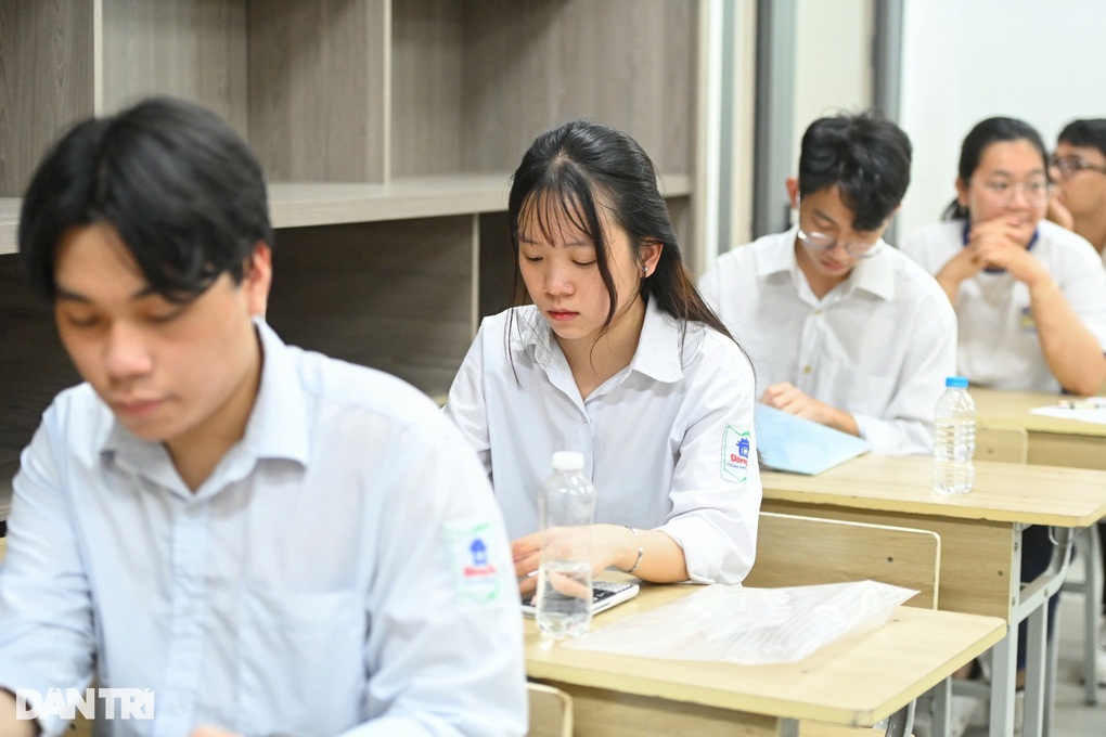Nên giới hạn phạm vi ra đề thi môn ngữ văn như thế nào? - 1 Nên giới hạn phạm vi ra đề thi môn ngữ văn như thế nào? - 1