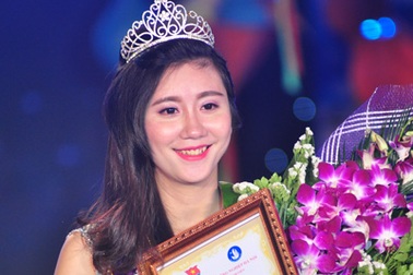 Nữ sinh 1m70 trở thành "Hoa khôi cuối cùng" ĐH Nông nghiệp