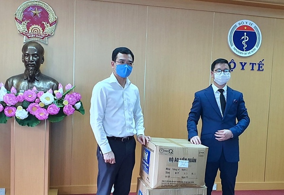 100.000 khẩu trang y tế hỗ trợ công tác phòng chống dịch Covid-19 - 1 100.000 khẩu trang y tế hỗ trợ công tác phòng chống dịch Covid-19 - 1