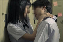 Bắt gặp con vào nhà nghỉ với bạn, bố mẹ nên làm gì?