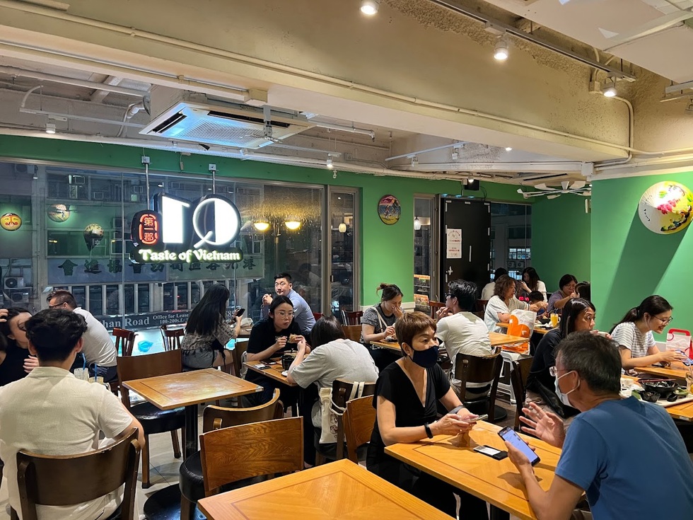 Bán bánh mì, bún bò ở Hồng Kông, người phụ nữ gốc Việt thu 100 triệu/ngày - 5