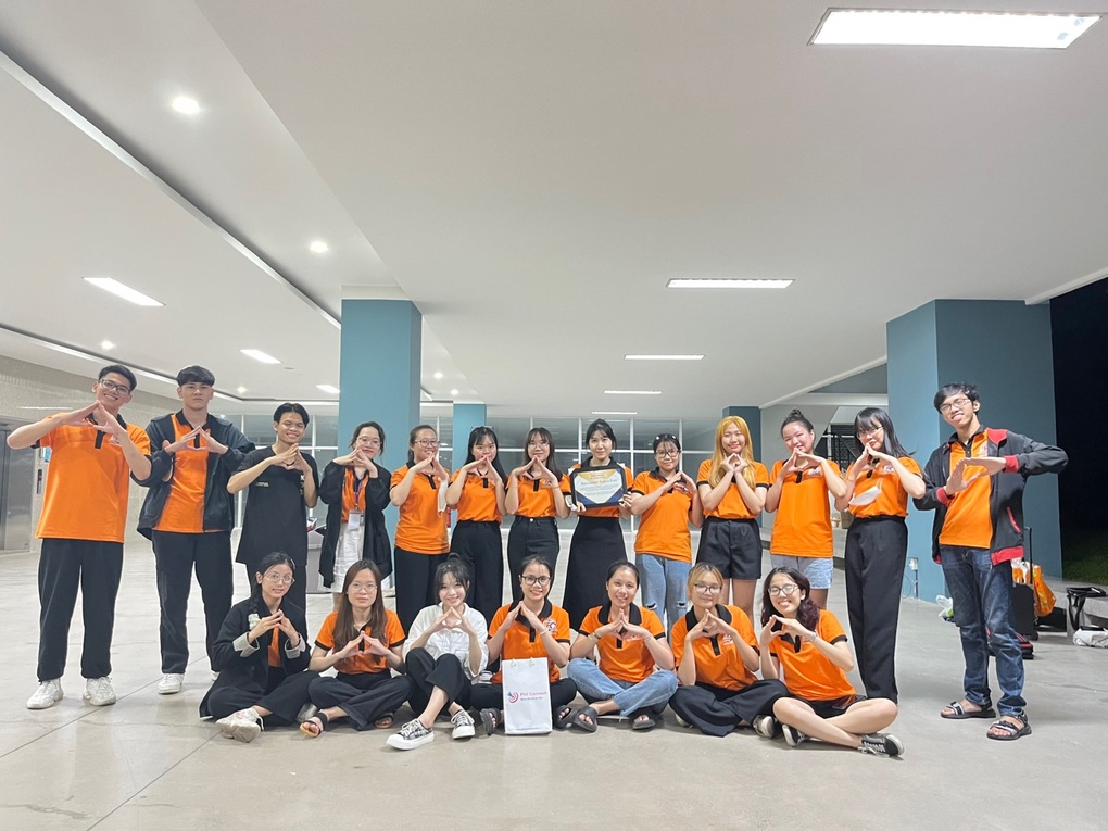 Phil Connect đồng hành cùng ngày hội tiếng Anh tại Đại học Ngoại Thương TPHCM - 3 Phil Connect đồng hành cùng ngày hội tiếng Anh tại Đại học Ngoại Thương TPHCM - 3