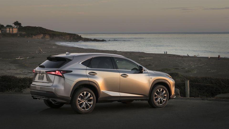 Chủ xe Lexus NX 300 không cần sốt ruột với phiên bản nâng cấp 2021 - 16 Chủ xe Lexus NX 300 không cần sốt ruột với phiên bản nâng cấp 2021 - 16