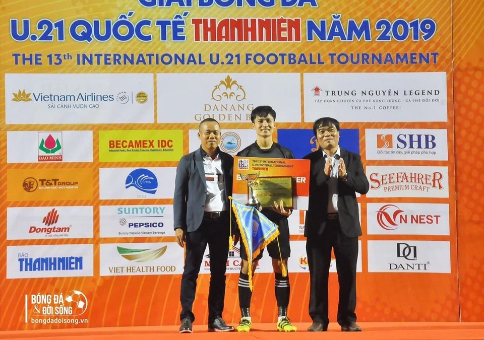 Chân dung chàng thủ thành điển trai thi đấu cho CLB Sài Gòn - 3 Chân dung chàng thủ thành điển trai thi đấu cho CLB Sài Gòn - 3