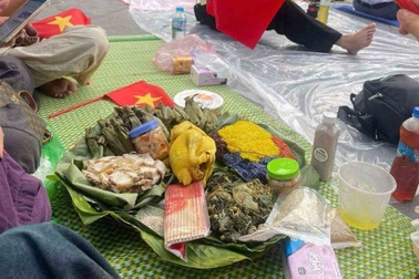 Mâm xôi “hot” nhất ngày hợp luyện diễu binh, chủ nhân tiết lộ điều bất ngờ