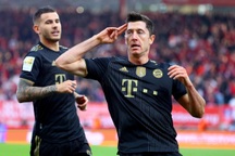 Lewandowski dẫn đầu "Vua phá lưới"châu Âu, sáng cửa giành Quả bóng vàng