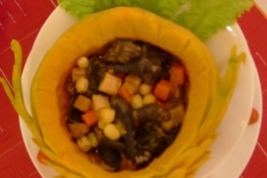 Món “vịt gói lá sen nướng đất sét” giành giải nhất 