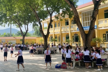 Đừng để “chuyển đổi số” trong nhà trường thành “trang trí số”