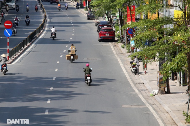 So sánh giao thông ở Hà Nội đông - vắng khác biệt khi giãn cách xã hội - 4 So sánh giao thông ở Hà Nội đông - vắng khác biệt khi giãn cách xã hội - 4