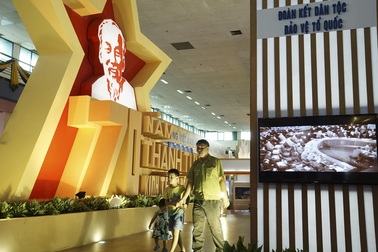 Tự hào chặng đường 70 năm đổi mới, hội nhập và phát triển!