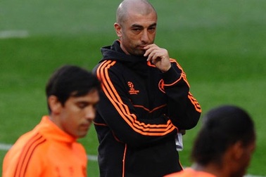 Abramovich sẵn sàng thưởng lớn cho “kẻ đóng thế” 