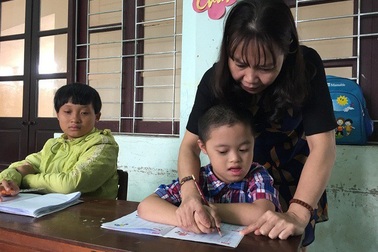 Tổ chức chương trình tôn vinh các giáo viên tâm huyết dạy trẻ khuyết tật