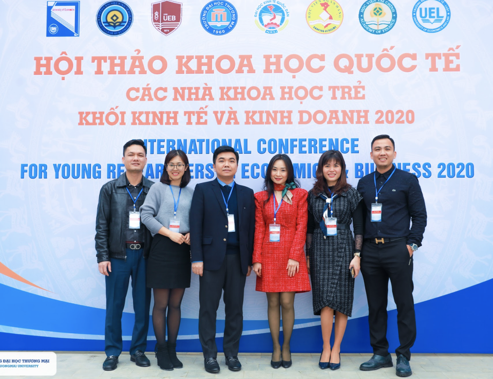 Các nhà khoa học trẻ là tài sản xã hội - 3 Các nhà khoa học trẻ là tài sản xã hội - 3