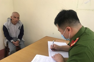 Nghịch tử sát hại bố đẻ