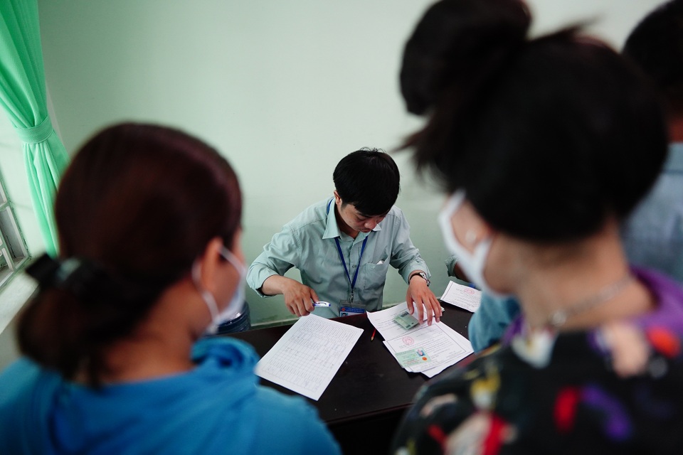 Bình Dương: Chi gần 10 tỷ đồng hỗ trợ lao động mất việc do Covid-19 - 3 Bình Dương: Chi gần 10 tỷ đồng hỗ trợ lao động mất việc do Covid-19 - 3