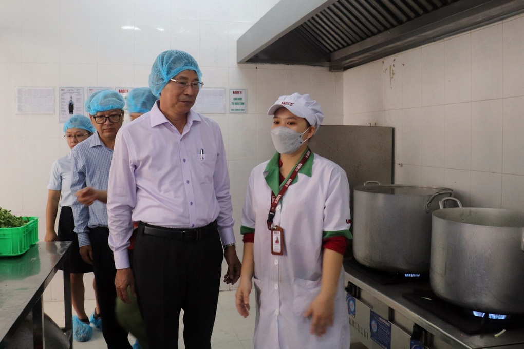 Khánh Hòa sẽ sử dụng test nhanh để phát hiện thực phẩm bẩn - 1 Khánh Hòa sẽ sử dụng test nhanh để phát hiện thực phẩm bẩn - 1