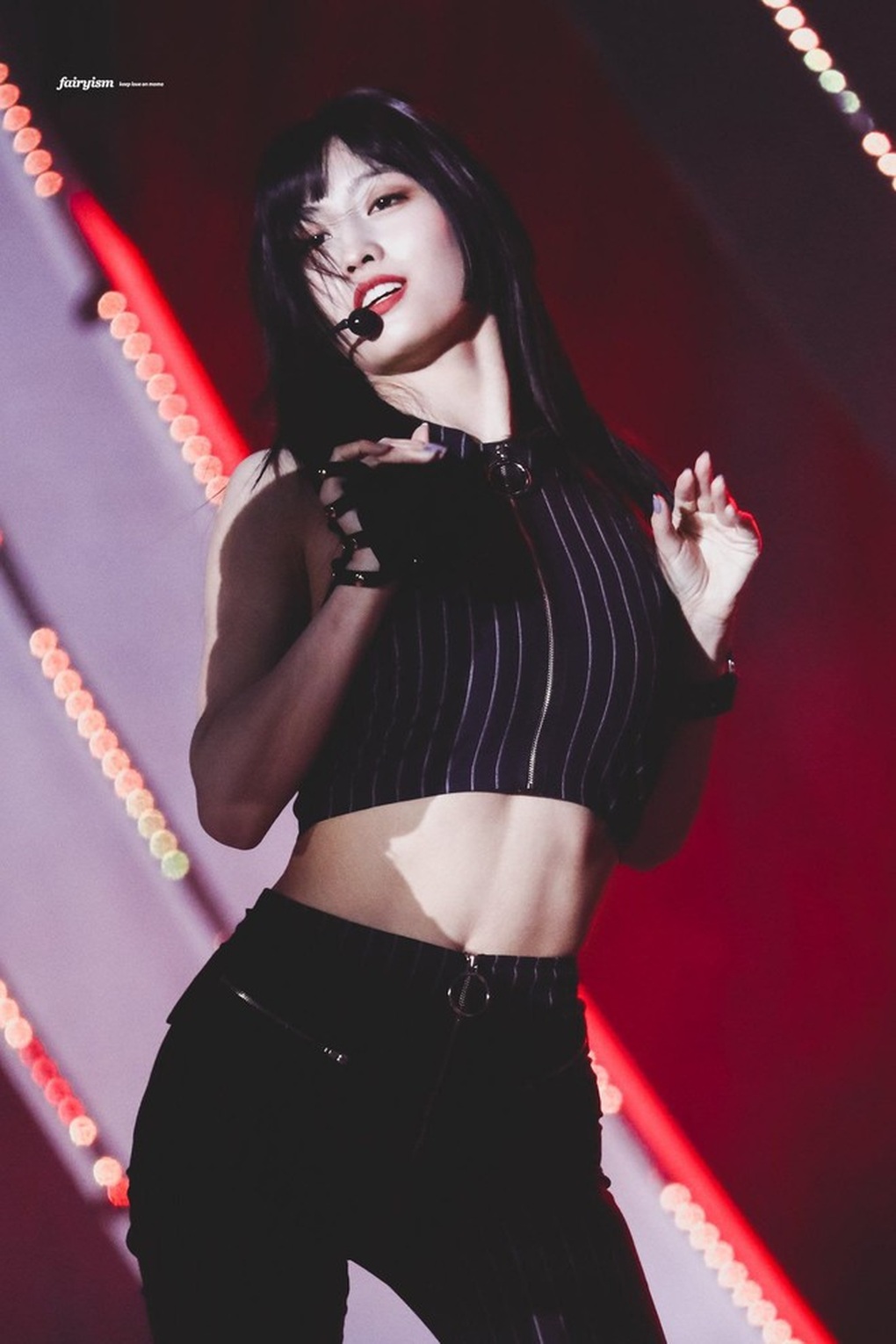 Nữ ca sĩ sở hữu dáng vóc gợi cảm nhất Hàn Quốc sắm căn hộ hơn 3 triệu USD - 2