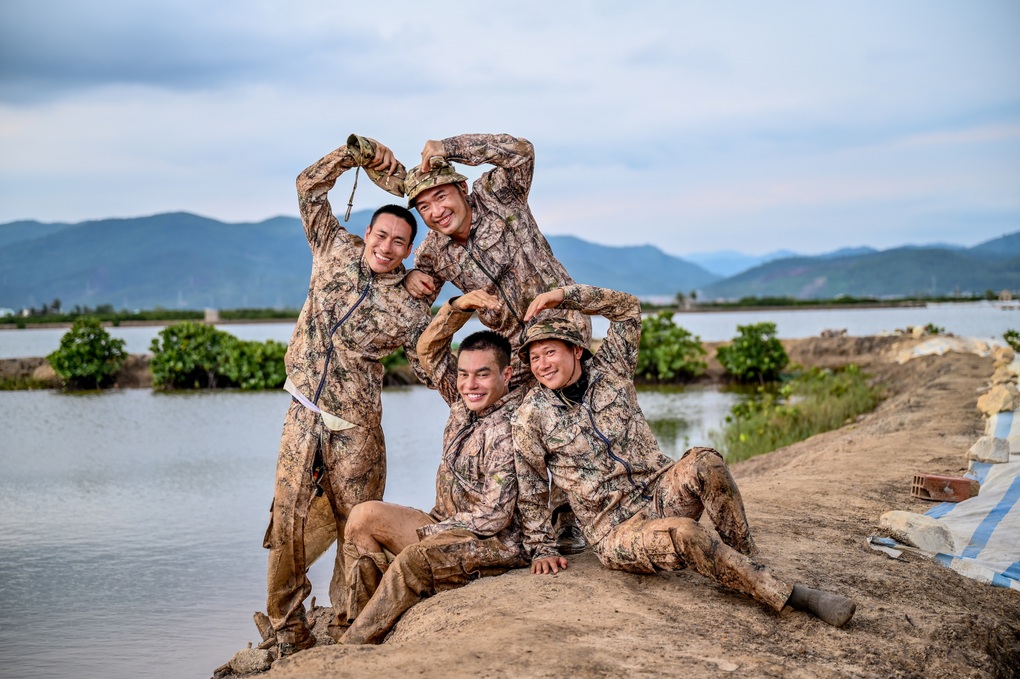 Tiến Luật kể chuyện được MONO cứu nguy, hé lộ mối quan hệ sau show thực tế - 1 Tiến Luật kể chuyện được MONO cứu nguy, hé lộ mối quan hệ sau show thực tế - 1