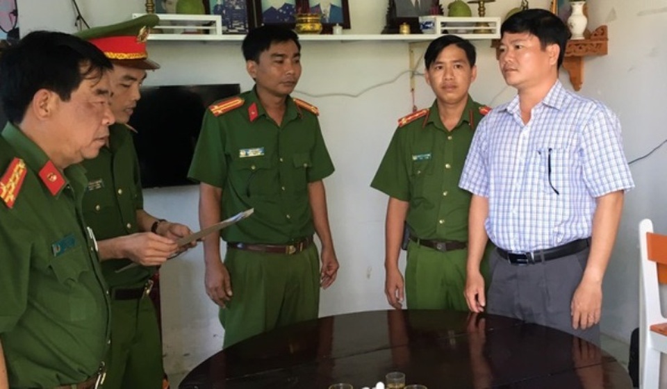 Cựu Chủ tịch TP Trà Vinh cùng thuộc cấp gây thiệt hại gần 70 tỷ đồng - 2 Cựu Chủ tịch TP Trà Vinh cùng thuộc cấp gây thiệt hại gần 70 tỷ đồng - 2