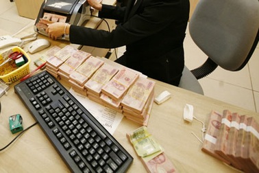 Lạm phát lên 5,2%, ngân hàng sẽ kiểm soát tăng trưởng tín dụng?